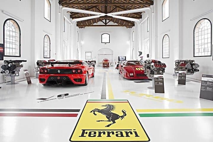 Da Milano: Esperienza di un'intera giornata a Maranello con Ferrari e pranzo — foto 4