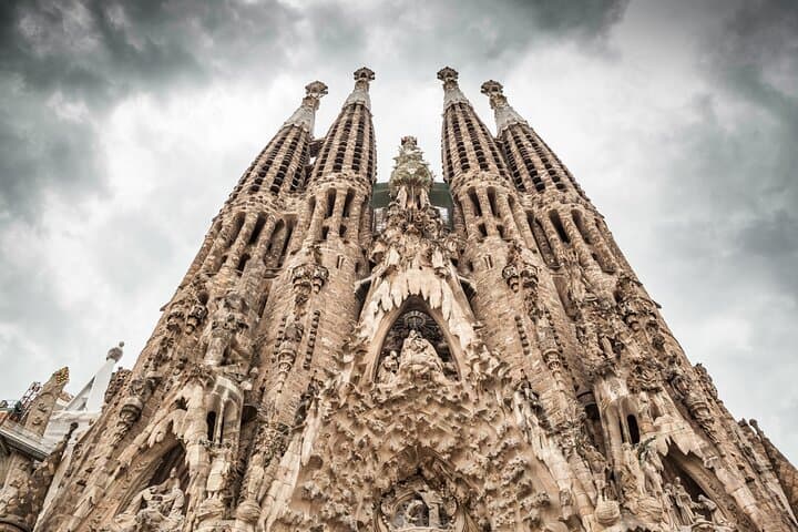 Visite guidée de la Sagrada Familia avec accès coupe-file, Barcelone