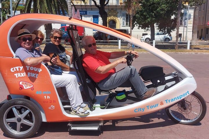 Besuch von Nizza mit einem elektrisch unterstützten Fahrrad-Taxi für 1 Stunde — Foto 2