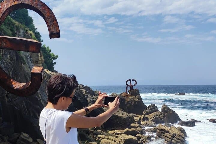 Excursión Privada de un Día a San Sebastián con Pintxos y Paseo Costero
