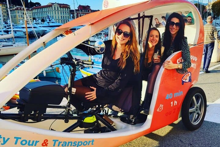 Besuch von Nizza mit einem elektrisch unterstützten Fahrrad-Taxi für 1 Stunde