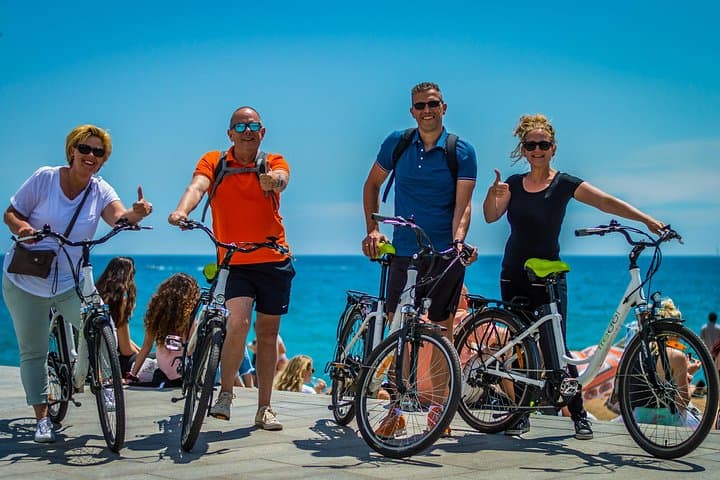 Esperienza Privata in E-Bike a Barcellona