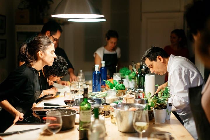 Premium Paella Kochkurs, Sangría, 10 Tapas & Markt Boquería — Foto 4