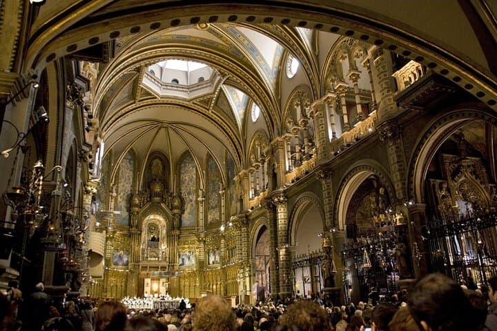 Visite Guidée Complète de Montserrat et Performance du Chœur des Garçons — photo 5