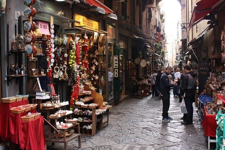 Private Custom Walking Tour in Naples