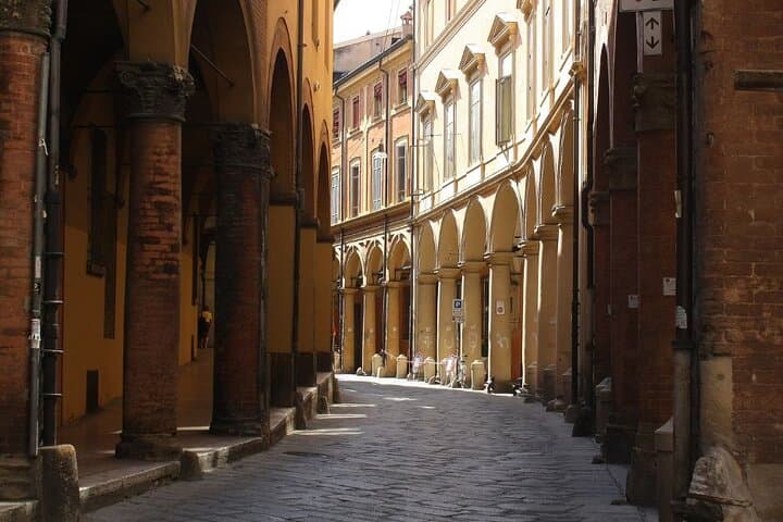 Private Custom Walking Tour in Bologna — Foto 4