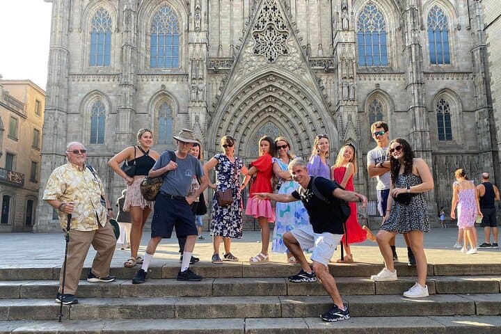 Barcelona Premium Tour: Gotisches Viertel, Montjuïc, Sagrada Família — Foto 2