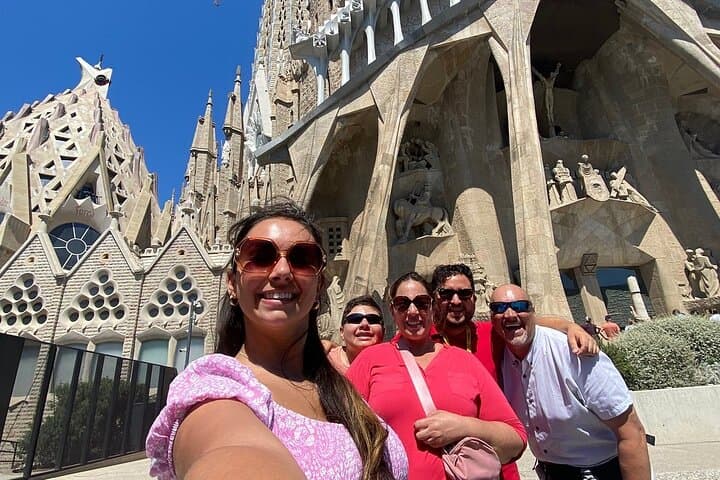 Barcelona Premium Tour: Gotisches Viertel, Montjuïc, Sagrada Família — Foto 3