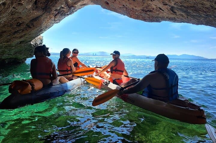 Guided kayak excursion in creeks — photo 3