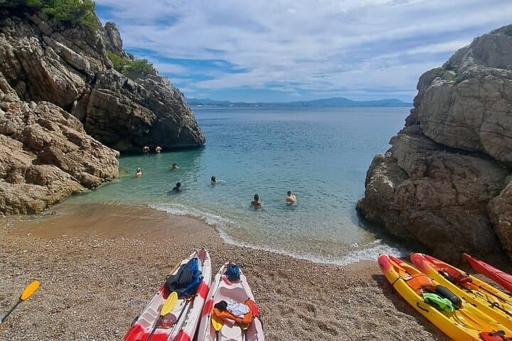 Guided kayak excursion in creeks — photo 4