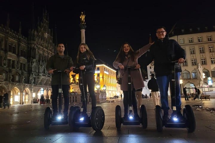 Tour Notturno di 2 Ore in Segway a Monaco — foto 3