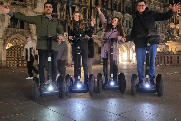 Tour Notturno di 2 Ore in Segway a Monaco — foto 5