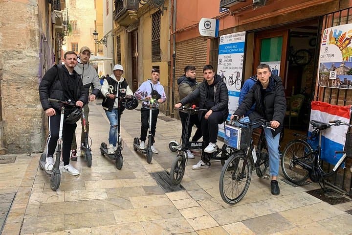 Noleggio di Biciclette e Scooter a Valencia — foto 2