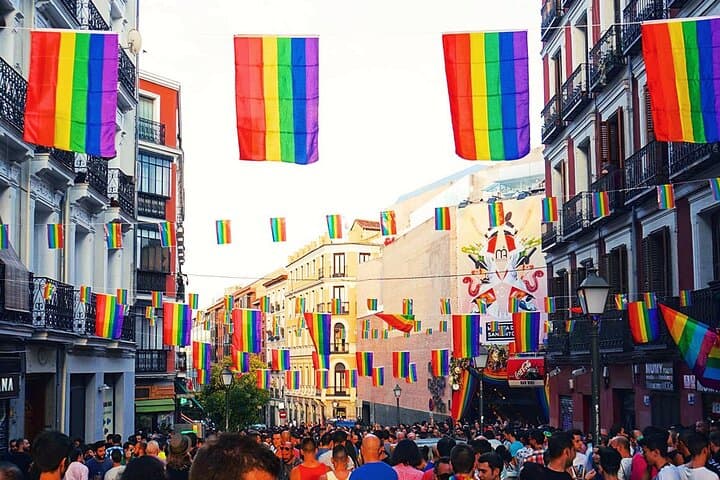 LGBTQ-Distrikt Tapas- und Getränketour in Madrid