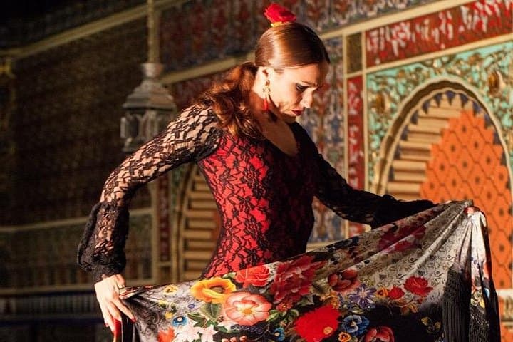 Tour por el Casco Antiguo de Madrid y Espectáculo de Flamenco