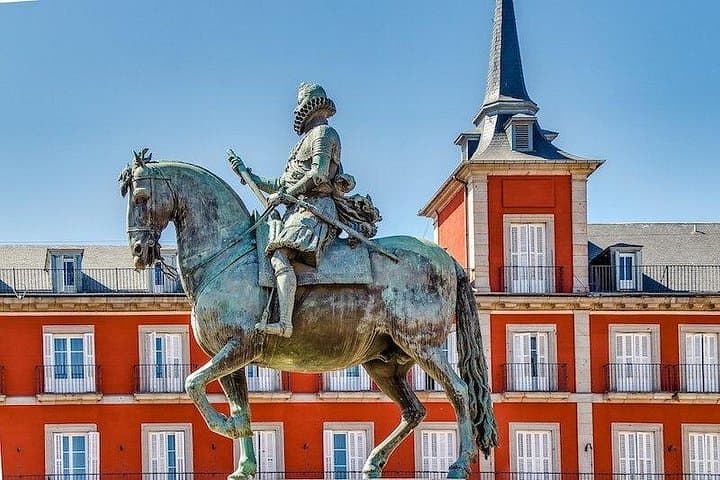 Tour por el Casco Antiguo de Madrid y Espectáculo de Flamenco — foto 3