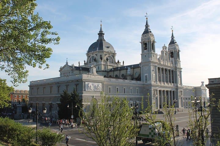 Tour por el Casco Antiguo de Madrid y Espectáculo de Flamenco — foto 5