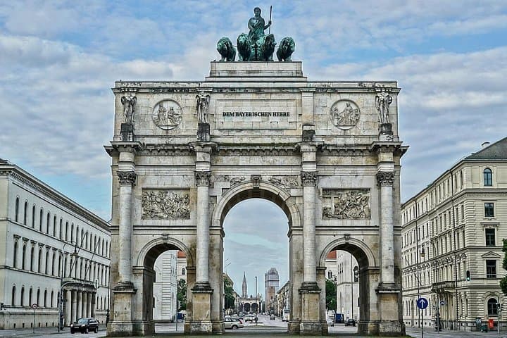 Privater Transfer von Dresden nach München mit einem 2-stündigen Halt — Foto 2