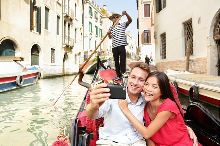 Private Walking Tour und Gondelfahrt in Venedig — Foto 3