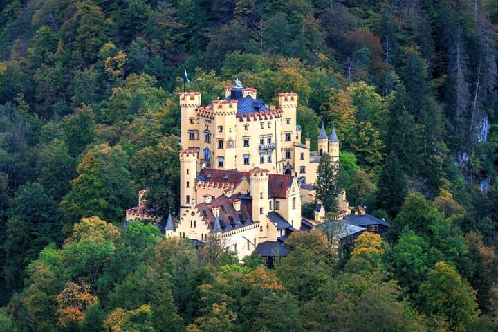 Tour Privado al Castillo Real de Neuschwanstein y Hohenschwangau — foto 3