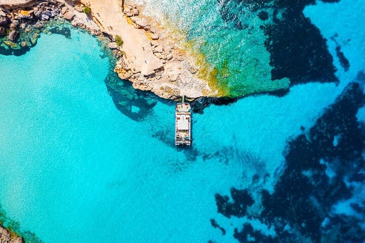 Ibiza Strand-Hopping-Kreuzfahrt mit Paddleboards, Getränken und Essen 6h — Foto 2