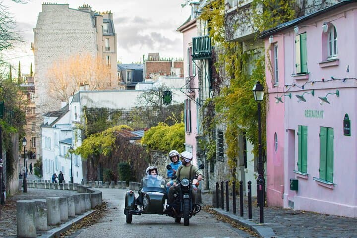 Tour Privato di Parigi con Durata Flessibile a Bordo di un Sidecar Vintage — foto 3