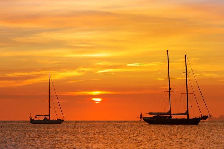 Tour in barca al tramonto a Ibiza — foto 2