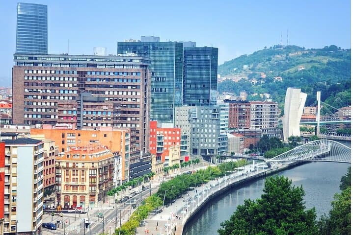 Tour Privado Personalizado a Pie en Bilbao — foto 3