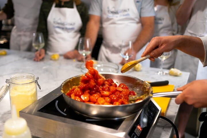 Kochkurs für Pasta und Tiramisu in Mailand mit unbegrenztem Wein — Foto 5