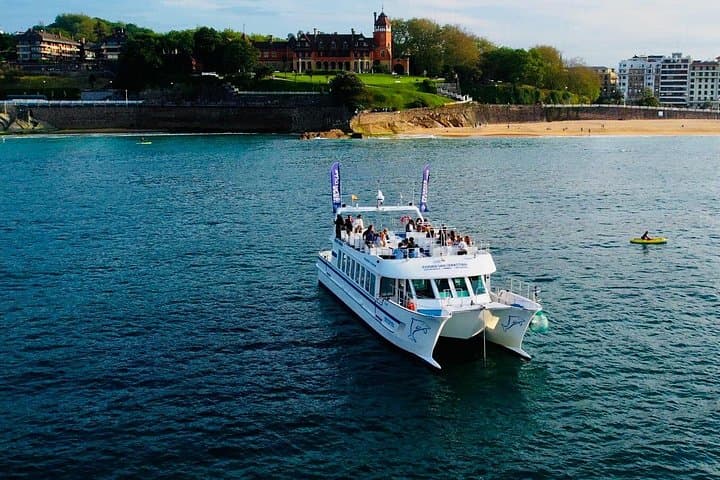 Gita in Catamarano Ibrido: La Concha e Costa di San Sebastian — foto 3
