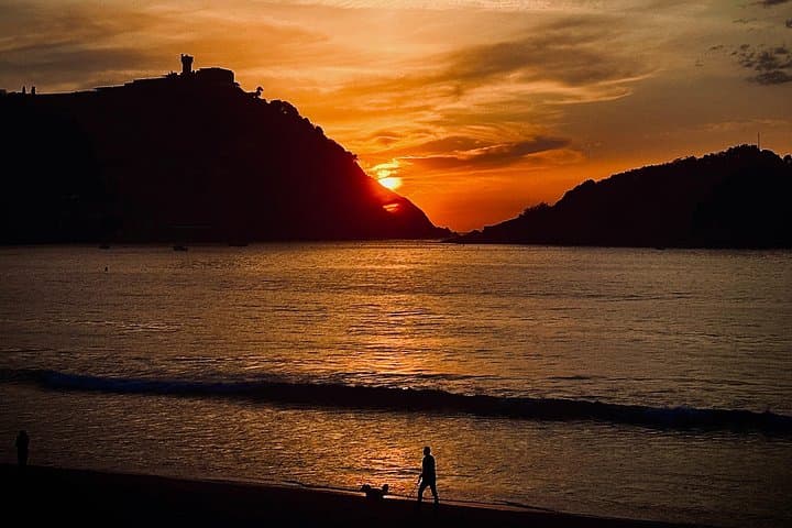 Gita in Catamarano Ibrido: La Concha e Costa di San Sebastian — foto 4