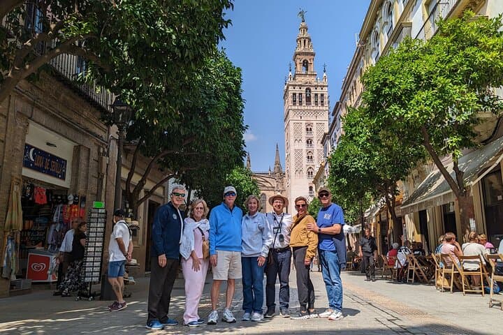 Tour Privato di Mezza Giornata a Piedi di Siviglia — foto 4