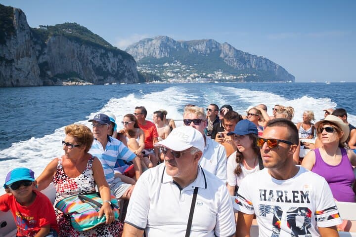 Capri Land- und Seetour ab Salerno — Foto 3