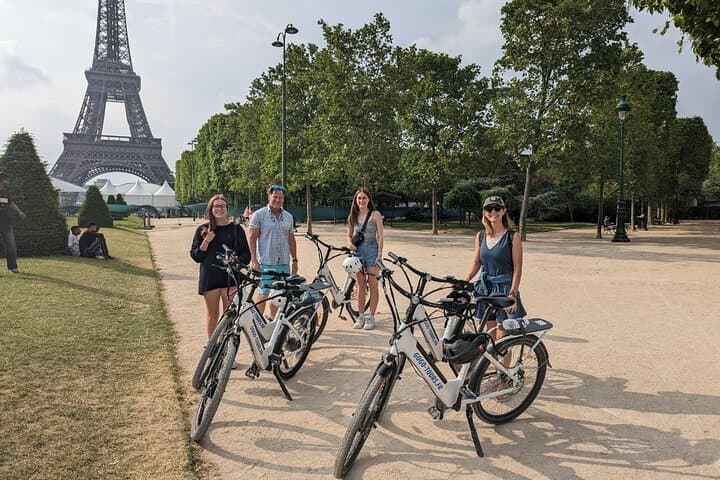 Privater 2,5-stündiger E-Bike-Highlights-Tour durch Paris — Foto 1