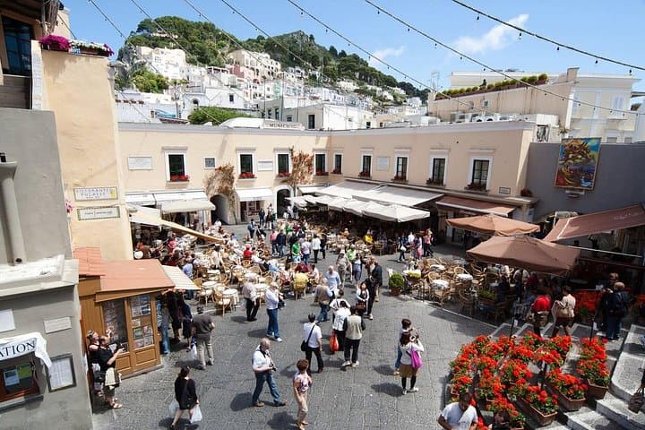 Tour Privato di Capri, Anacapri e della Grotta Azzurra da Napoli — foto 3