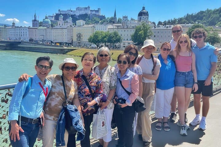 Salzburg Halbprivate geführte Tagestour von München mit Mittagessen