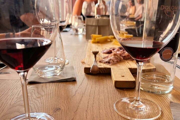 Tour de Supercoches, Parmesano y Vinagre Balsámico en Emilia-Romagna de Todo el Día — foto 5