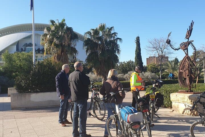 Tour en Bicicleta por Valencia con un Guía Local — foto 4