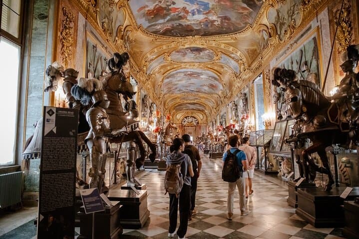 Kleingruppenführung durch den Königlichen Palast ohne Warteschlange — Foto 2