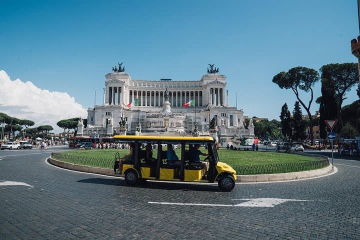 Tour guiado en carrito de golf para grupos pequeños: Lo más destacado de Roma
