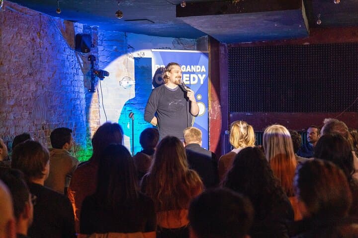 Spectacle de comédie noire en anglais à Berlin — photo 3