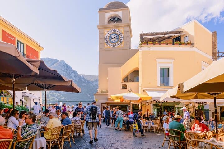 Tour di un giorno intero a Capri, Anacapri e alla Grotta Azzurra da Napoli — foto 3