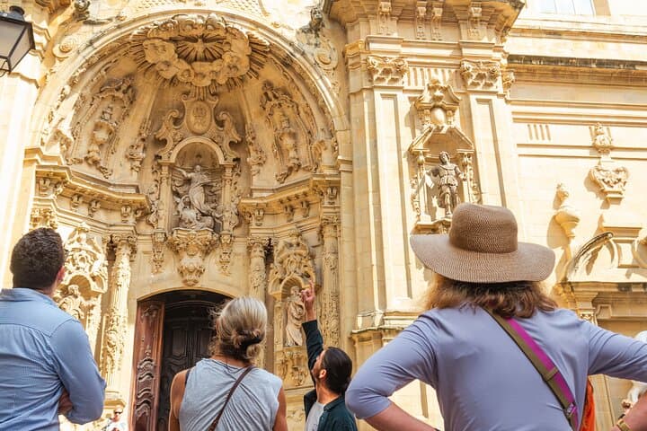 Tour a Piedi: Esplora il Centro Storico di San Sebastian — foto 3