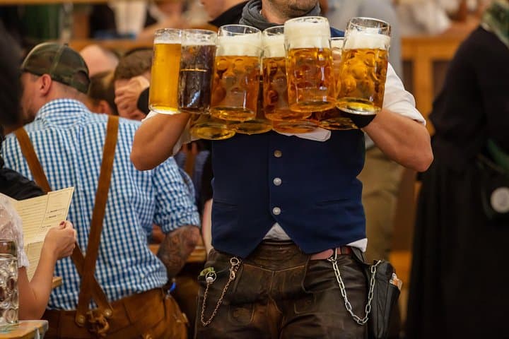 Tour Privado de Cata de Cerveza Alemana en el Casco Antiguo de Berlín — foto 3