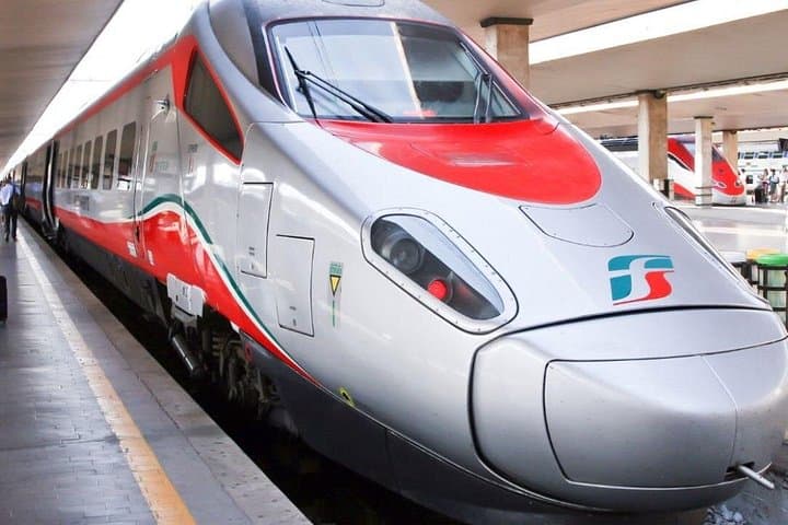 Excursion d'une journée sur la Côte Amalfitaine depuis Rome en train à grande vitesse — photo 2