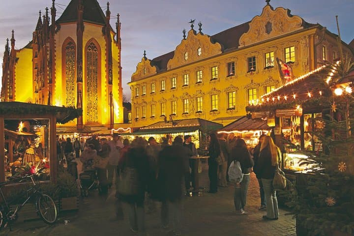 Momentos Navideños Románticos en Rothenburg ob der Tauber y Würzburg