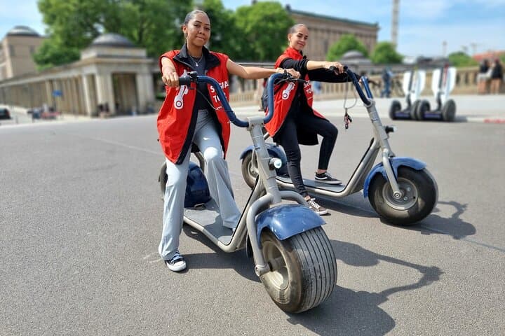 Tour guiado de 2 horas en E-Scooter por Hamburgo — foto 4