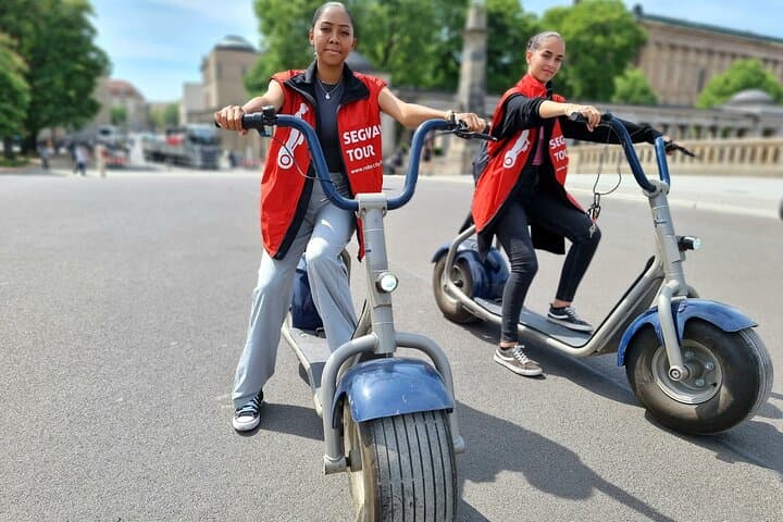 Tour guiado de 2 horas en E-Scooter por Hamburgo — foto 5