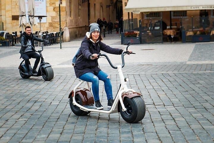 Tour guiado de 2 horas en E-Scooter por Hamburgo — foto 3