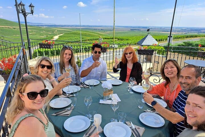 Excursión de un día a Champagne desde París con 8 catas y almuerzo — foto 5